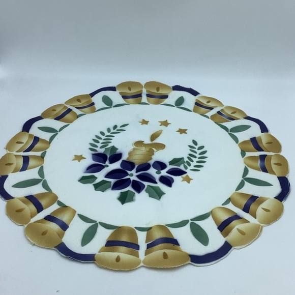 Two 14” Round Holiday Doily/Placemat/Dresser Scarf - Picture 9 of 16